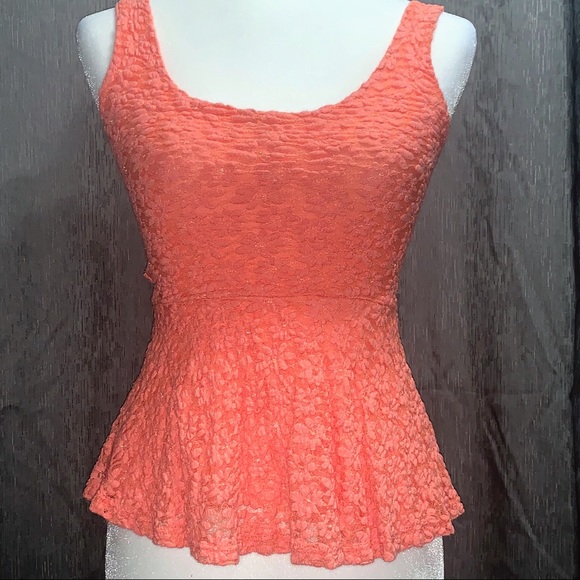 Pins & Needles Urban Outfitters Lace coral XS - Picture 1 of 5